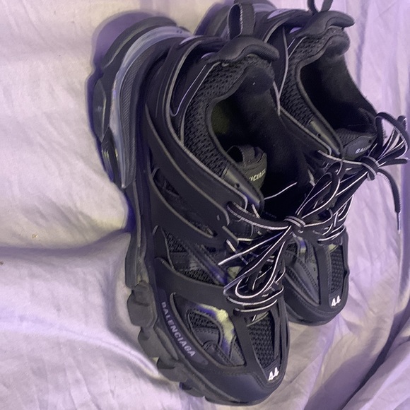 BALENICIAGE TRACKS light up at the back bought for 700 and selling for less - Picture 2 of 3